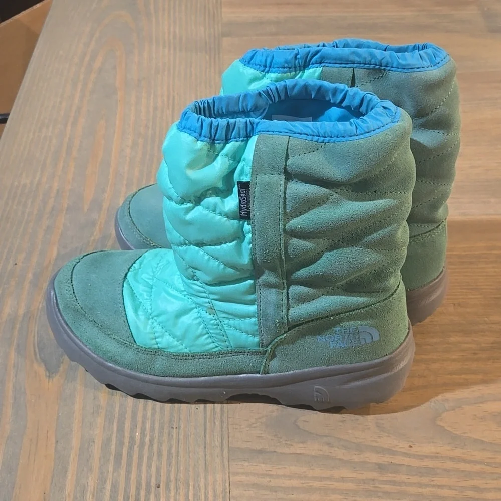 The North Face CXY3DXQ-2 Girl's Winter Camp WP Midline Blue Winter Boots